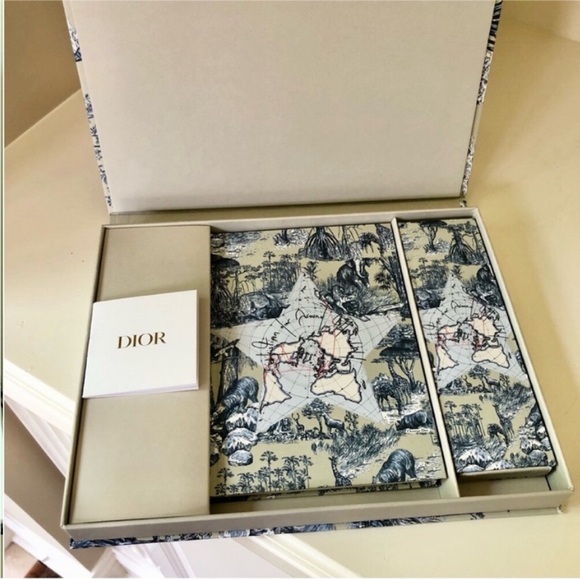 Dior Around The World Limited Edition Notebook Set - Picture 6 of 8